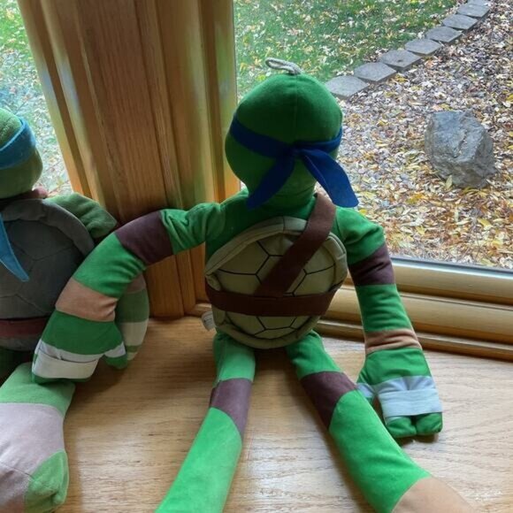 Nickelodeon Teenage Mutant Ninja Turtles Leonardo Plush Pillow Set - Picture 7 of 10